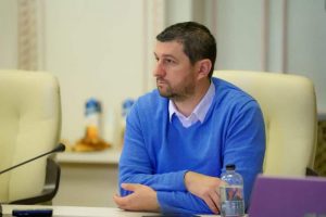 Marius Lulea(AUR): PSD una spune alta face. A crescut salariile la primari,  nu la bătrâni – 4media.info
