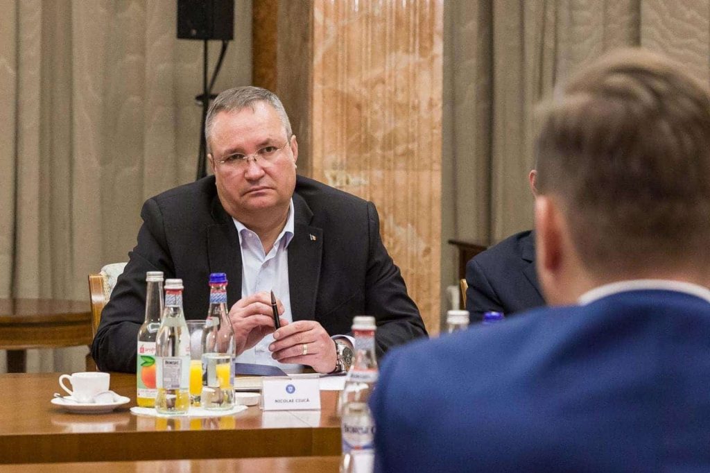 Scrisoare dechisă către premierul Ciucă: Federația de Hochei pe Gheață, trage un semnal de alarmă în privința abuzurilor ministrului UDMR, Eduard Novak – 60m.ro