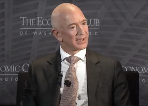 Jeff Bezos şi Jay-Z vor să cumpere o echipă de fotbal