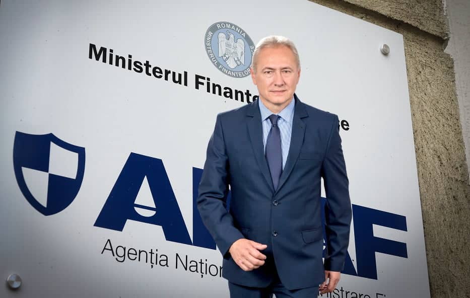 Doi inspectori ANAF au dat amenzi de peste 30.000 de lei unor țărani care își vindeau produsele pe marginea drumului – 4media.info