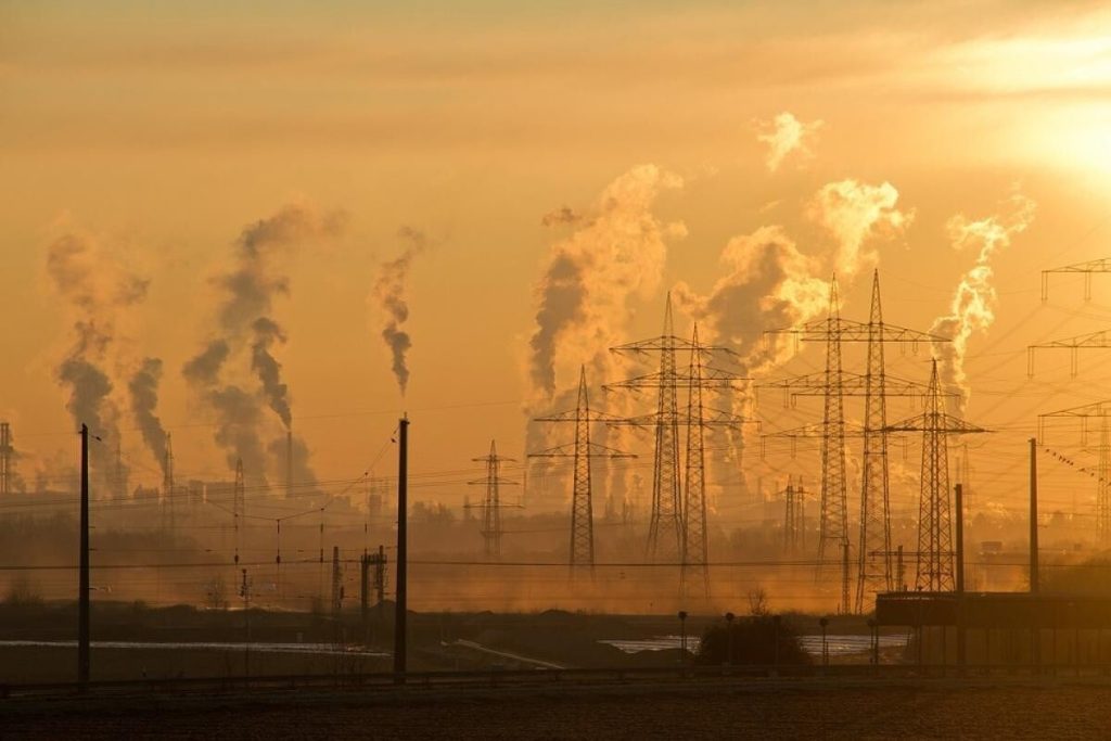 O centrală electrică importantă din Ucraina ar fi fost distrusă de ruși