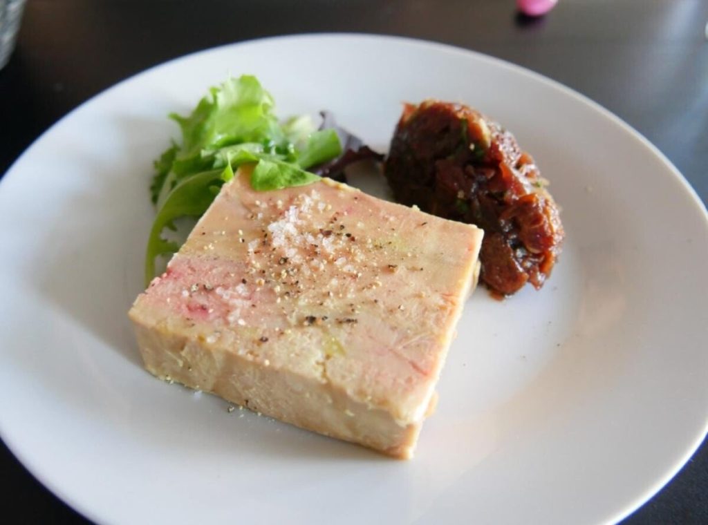 Foie gras, interzis de Regele Charles în toate reședințele regale