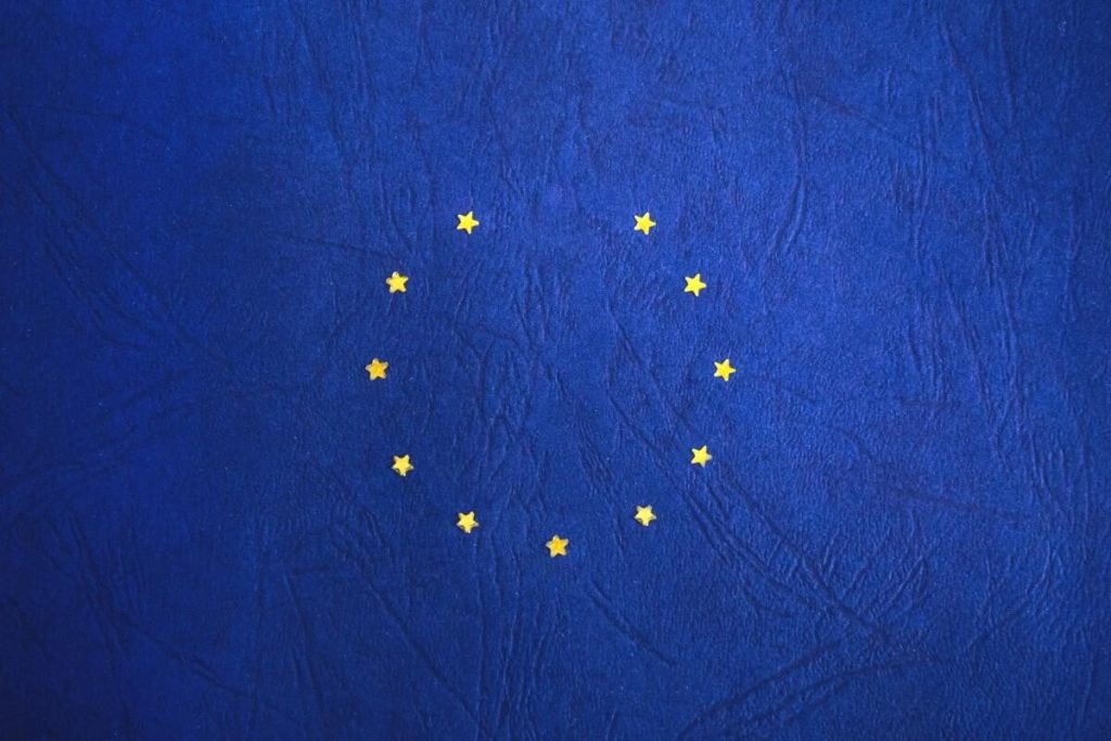 Marea Britanie nu încearcă strângerea relaţiilor cu UE, afirmă un ministru britanic