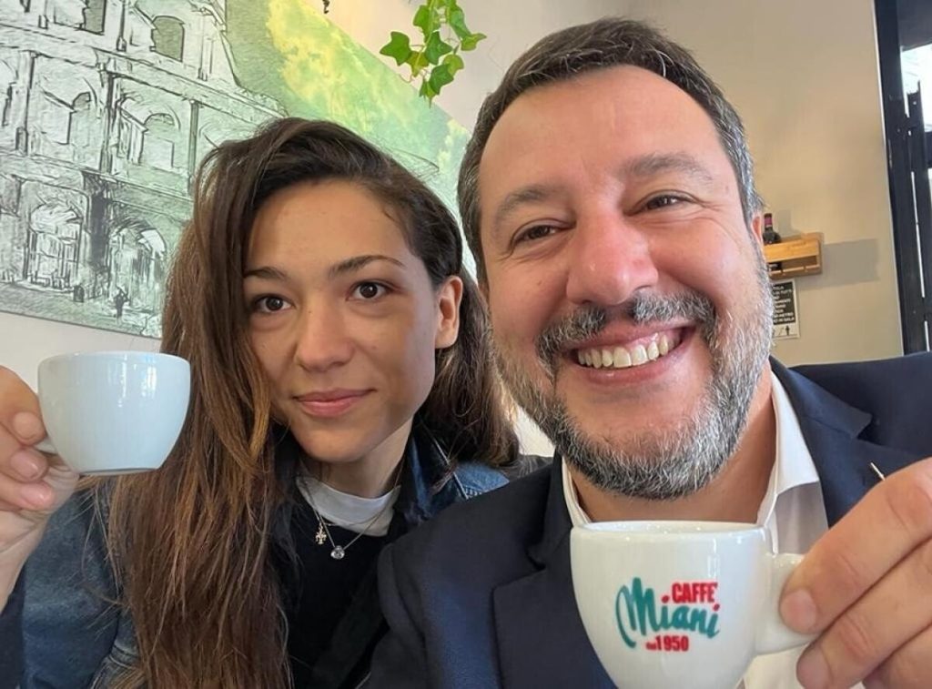 Partidul lui Salvini vrea să le dea câte 20.000 de euro cuplurilor care se cunună în biserică. 47% dintre italieni mai aleg să se cunune religios și 40% nu vor să aibă copii