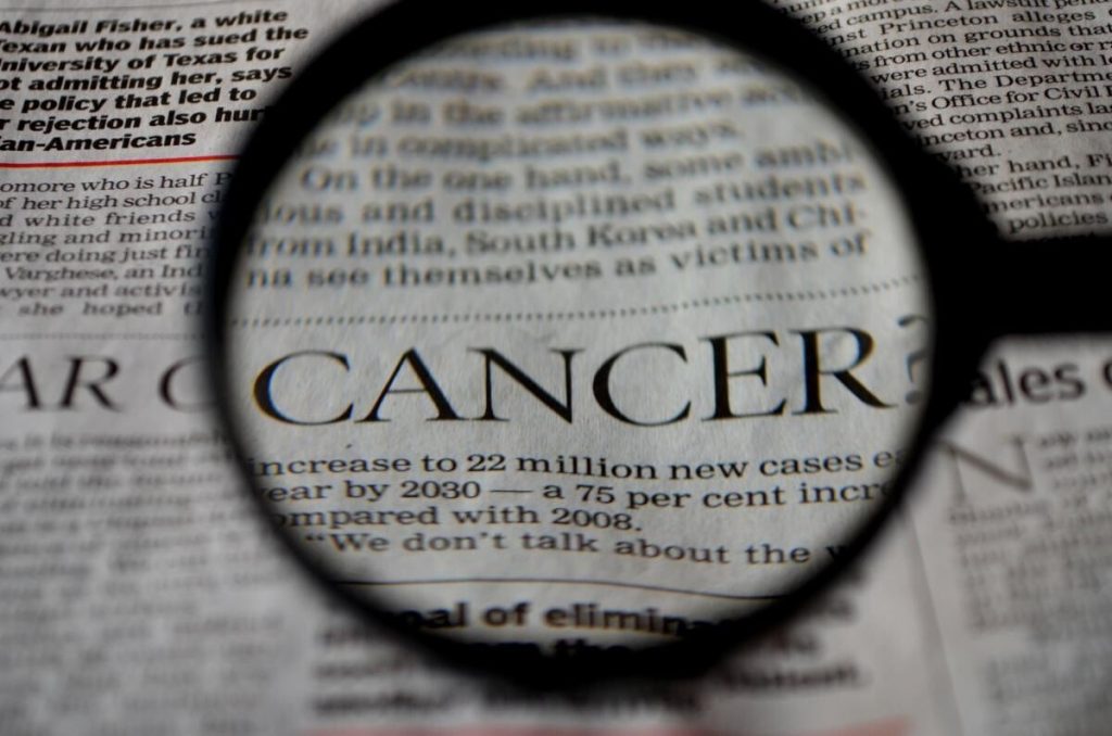 Campanie inedită. Mii de oameni au pozat nud pentru a crește nivelul de conștientizare al riscurilor de cancer/ video