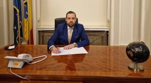 Alocația pentru copii va crește cu 12 lei. CIUCĂ primește 2.000 de lei – CRITICII.RO