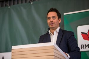 Şedinţa solemnă a Parlamentului, tulburată de extremiștii maghiari de la UDMR, colegii PSD și PNL – 60m.ro