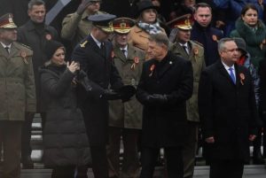 Ion Cristoiu: Pentru Klaus Iohannis 1 decembrie a fost ziua națională a Ucrainei și nu a României – 60m.ro