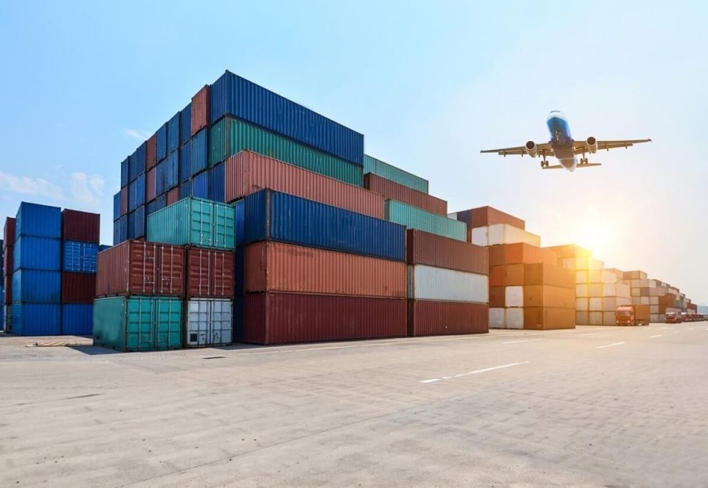 Rusia, sancționată de UE și SUA, dar susținută din plin de China. Importurile de mărfuri rusești au crescut cu 47,5%, un record