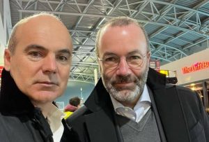 Rareș Bogdan minte cu nerușinare! Manfred Weber, în pat cu dușmanul: a susținut poziția Austriei – 60m.ro