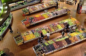 Guvernul ungar intenţionează să extindă plafonarea preţurilor la unele alimente de bază