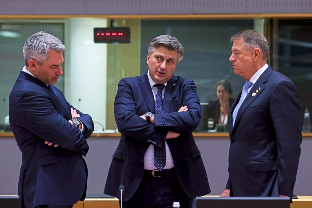 Cancelarul Austriei închide ușa și aruncă cheile: Nu va exista nicio extindere Schengen – 60m.ro