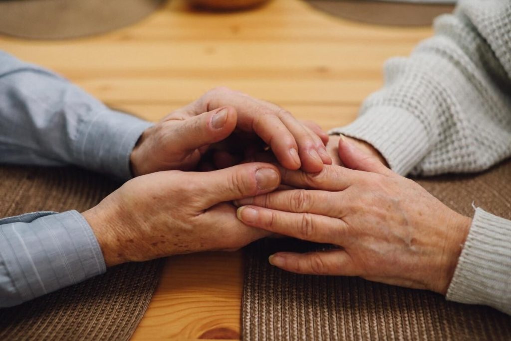 Guvernul german vrea să reducă numărul pensionărilor anticipate şi să înlesnească dobândirea cetăţeniei (Scholz)