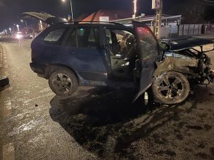 Cum arată efectul prostiei exprimat prin viteză excesivă, iresponsabilitate și intimidări în trafic. Accident grav în Florești – Cluj / Foto
