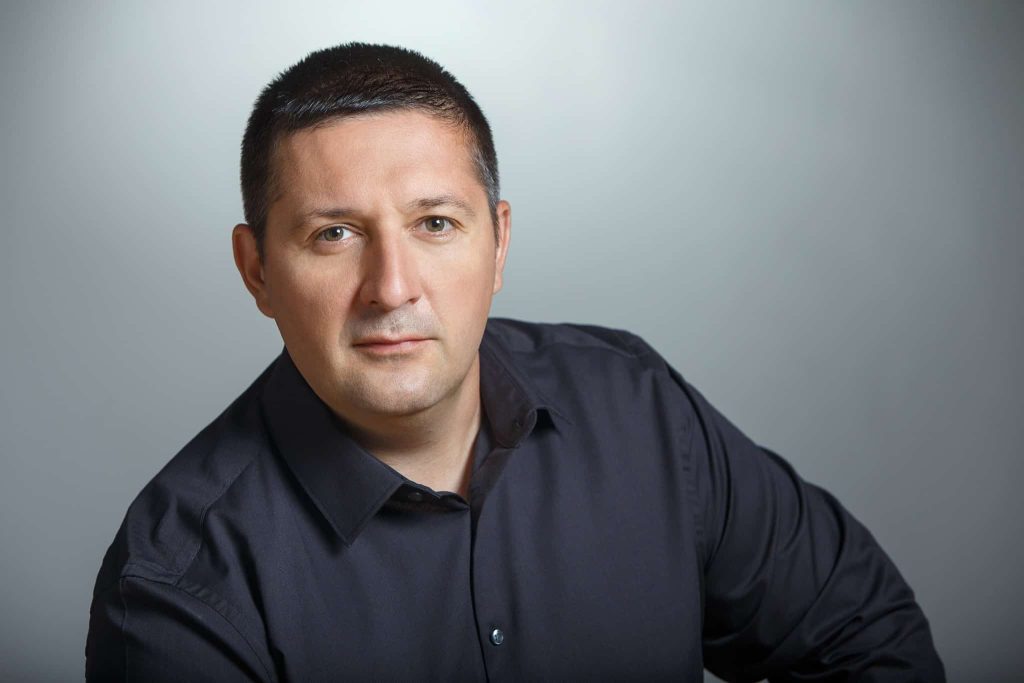 Dan Bucura, către Iohannis: „După 8 ani de mandat, poate ar fi cazul să vă uitați și la reacțiile românilor” – 4media.info