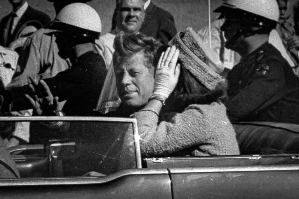 Desecretizare: 13.000 de documente despre asasinarea preşedintelui Kennedy au fost făcute publice