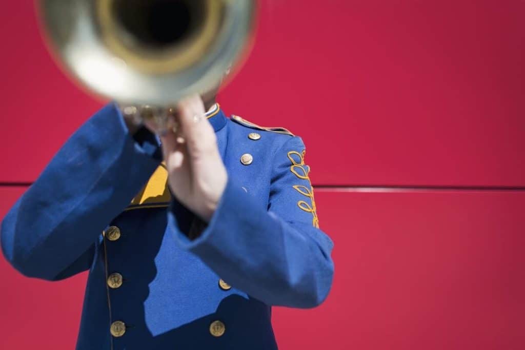Rusia va trimite muzicieni pe frontul cu Ucraina, pentru a ridica moralul soldaților. Cetățenii sunt îndemnați să doneze instrumente