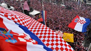 VIDEO. Croaţii au sărbătorit medalia de bronz de la Cupa Mondială pe străzile şi pe cerul Zagrebului – 60m.ro