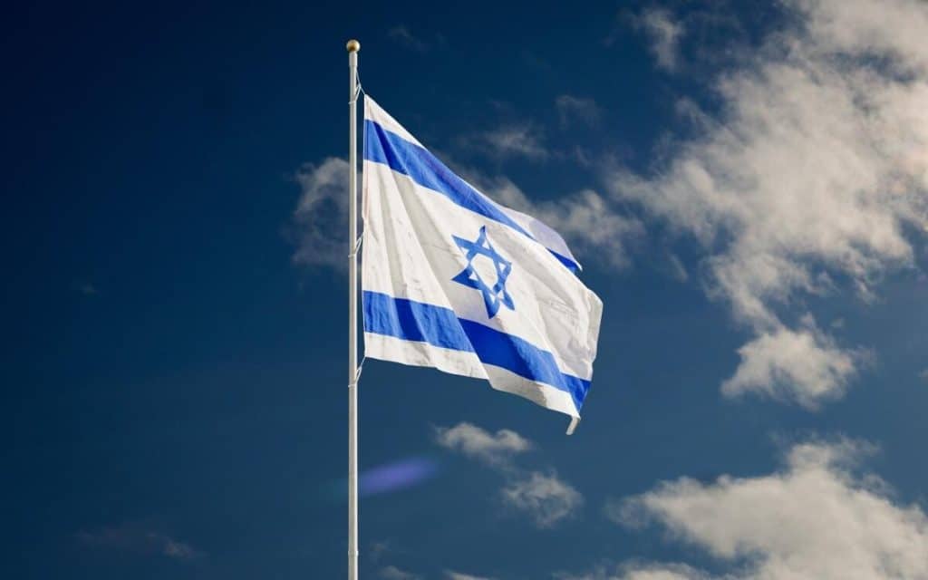 Rușii fac rost de pașapoarte israeliene la negru pentru a fugi de război