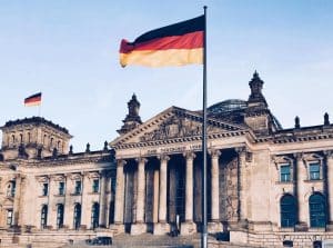 CDU, odinioară conservatoare, cere mai mulți migranți în Germania: Altfel, nimic nu mai funcționează în această țară / Alte națiuni își sporesc forța de muncă prin politici pro-familie