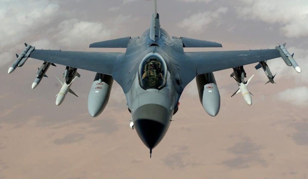 Ucraina ar fi plasat mai multe comenzi de armament în România. Chirieac: Eu nu știu ca țara noastră să mai producă armament performant. Nu s-a investit de 30 de ani