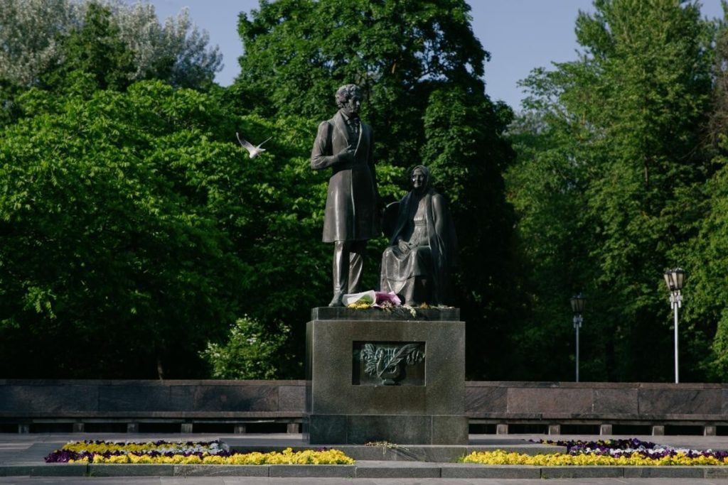Încă un monument al lui Pușkin a fost demontat în Cernăuți