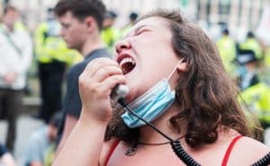 Activiștii germani au vrut să oprească o slujbă televizată pe care o credeau în direct, doar că fusese înregistrată cu o zi înainte 