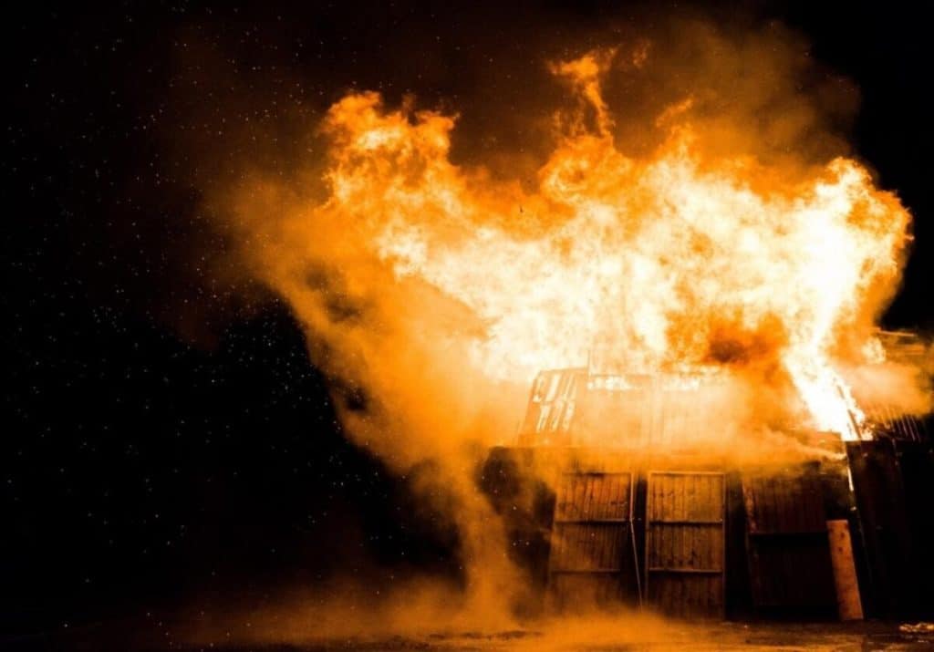 VIDEO: 18 morți într-o explozie de cisternă în apropiere de Johannesburg