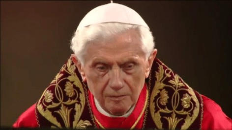 Fostul papă Benedict al XVI-lea este în stare gravă, dar stabilă, anunță presa italiană