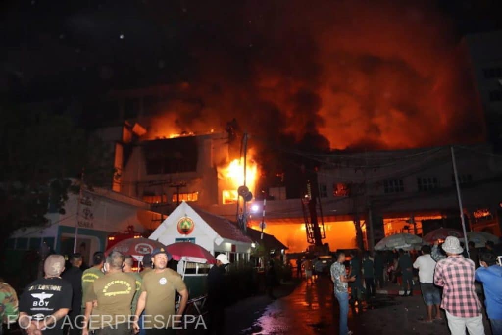 Incendiu devastator la un hotel din Cambodgia, soldat cu 27 de morți și peste 100 de răniți