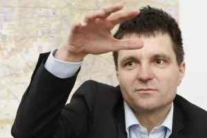 Facturi la întreținere duble pentru bucureșteni- Au intrat în vigoare noile tarife de apă caldă și încălzire – 4media.info