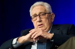 Henry Kissinger susţine aderarea Ucrainei la NATO