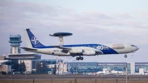 Avioanele spion ale NATO au aterizat la București. Ministrul Apărării, Tîlvăr: România e în siguranță!