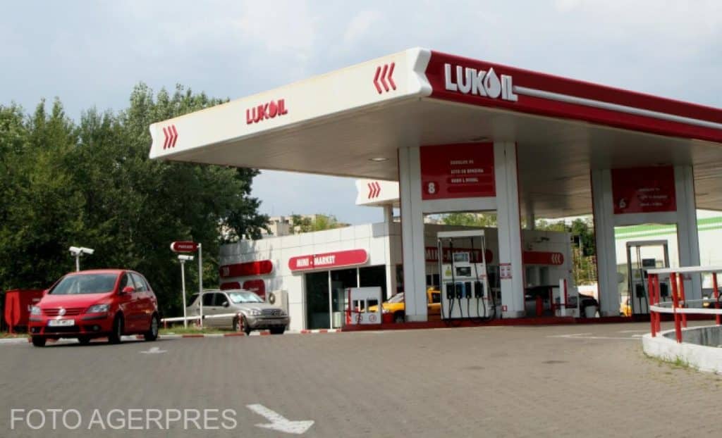 Compania rusească Lukoil continuă să facă afaceri în Europa și să aprovizioneze Kievul