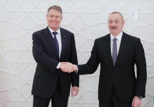Klaus Iohannis, la Baku: Vom semna un nou contract între  Romgaz și Socar