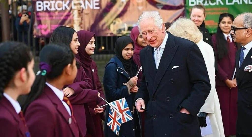 Regele Charles al III-lea, surprins cu ciorapii rupți. Imaginile au devenit virale – Foto în articol