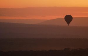 Rusia lansează baloane pentru a culege informaţii privind sistemul de apărare aeriană al Ucrainei (Marea Britanie)