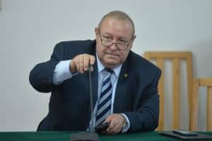 Liberalul vopsit, Daniel Fenechiu, retrage proiectul de lege care permitea SRI și STS să asigure securitatea cibernetică a portalului avocaților – 60m.ro