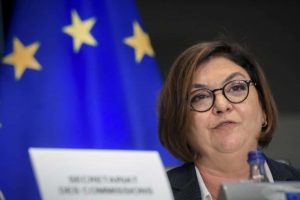 Comisarul UE Adina Vălean intră în scandalul canalului Bâstroe: Comisia Dunării să facă verificări, dar Ucraina nu cooperează cu România – 60m.ro