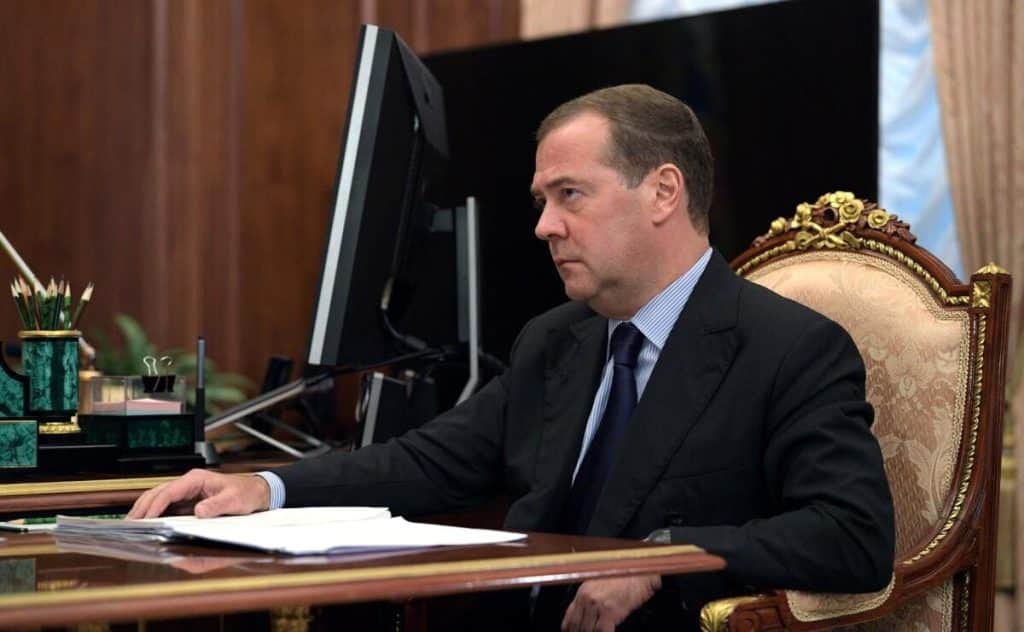 Medvedev: „Am dezmembrat armamentul inamicului până la ultimul șurub pentru a afla lucruri noi”