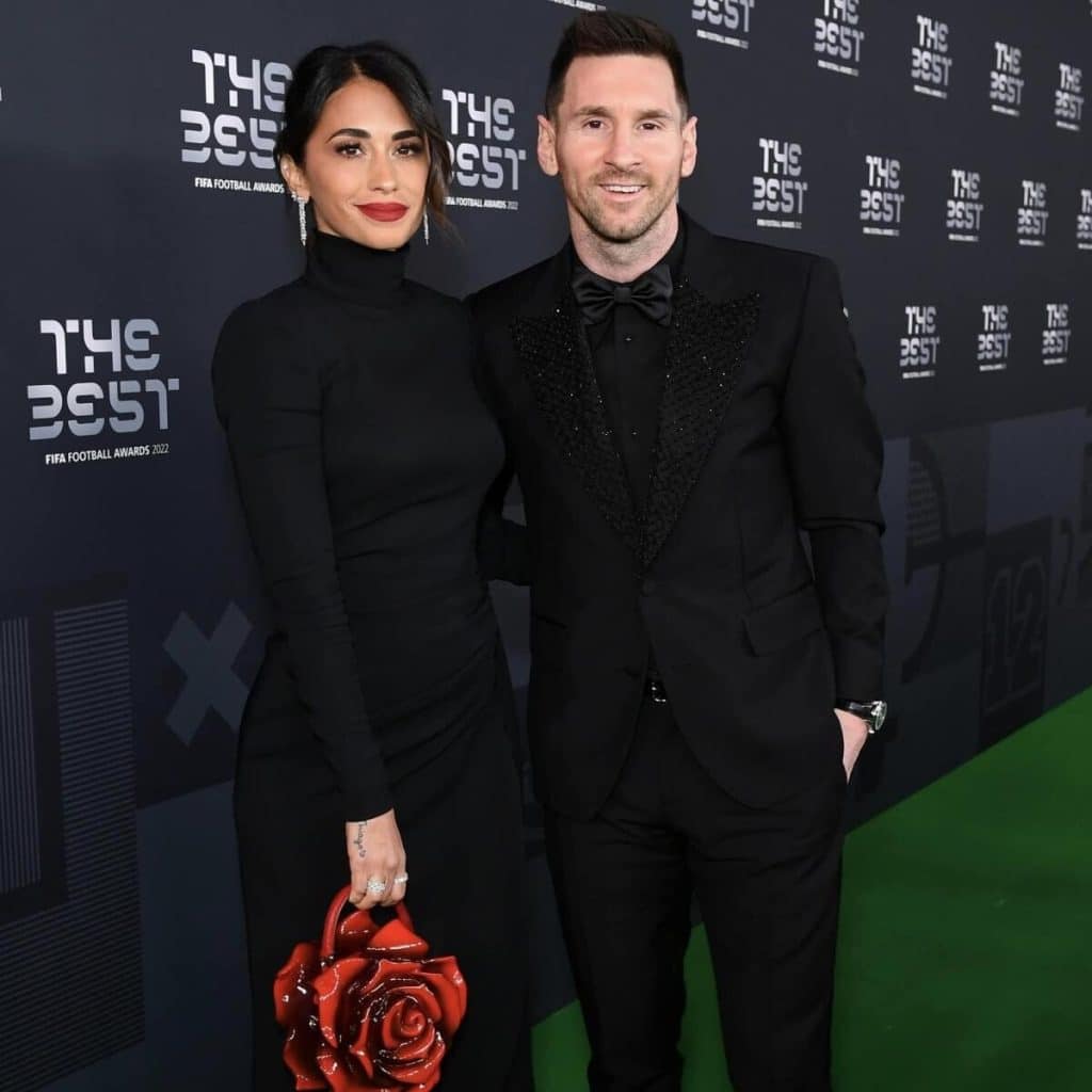 Magazinul soţiei lui Messi, atacat cu focuri de armă