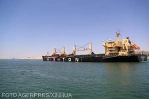 O navă port-containere a eșuat în Canalul Suez, la doi ani după blocarea navei Ever Given