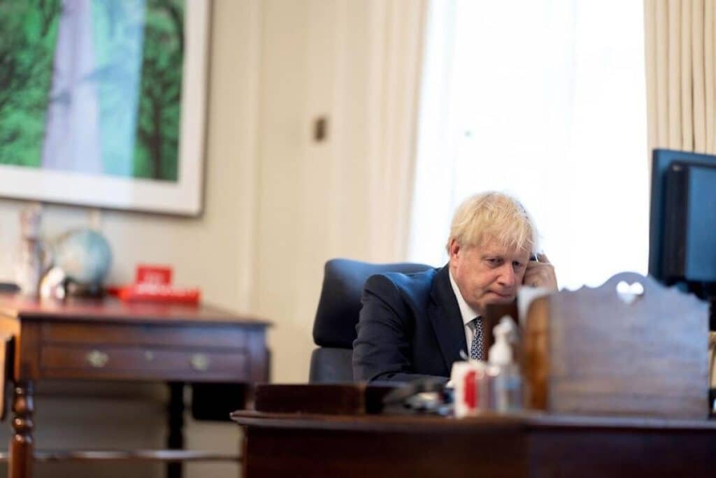 Boris Johnson cere un titlu nobiliar pentru tatăl său, acuzat de hărţuire sexuală şi de violenţă în familie