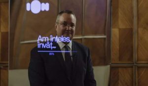 Dialogul dintre Nicolae Ciucă și ION a fost unul regizat. Șeful companiei care a realizat robotul a recunoscut că răspunsurile erau preînregistrate – 60m.ro