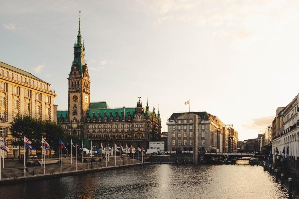 Atentat la o biserică din Hamburg. 7 persoane au fost ucise și peste 20 rănite