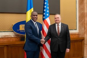 Așteptăm de 20 de ani! Încă un șef din SUA ne promite vize la liber. Fața lui Ciucă inspiră multă încredere… – 60m.ro