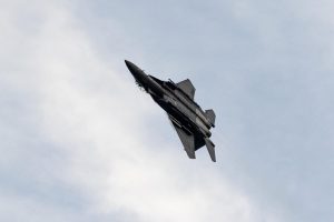 Ucraina a doborât un avion de vânătoare al Rusiei
