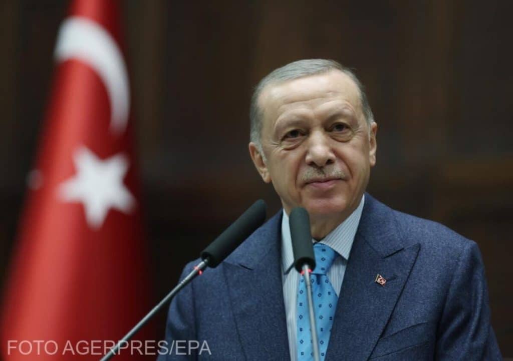 Turcia cedează presiunilor și interzice tranzitul mărfurilor sancționate de Occident către Rusia