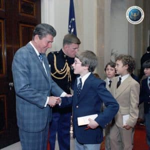 Alfred Bulai: Ronald Reagan, considerat de americani mai mare decât Roosevelt. Avea un gen de campanie pe care o transmitea ultradigerabil, şi noi o promovam ca banc