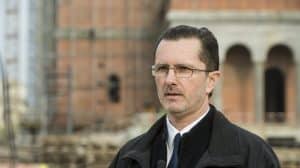 Vasile Bănescu, despre cazul profesoarei înjunghiate: Progresismul care mângâie pe creștet lenea, prostia, agresivitatea și permisivitatea, atât de larg și adânc prizat de (i)responsabilii din fruntea „Învățământului”, poate conduce inclusiv la crimă – 60m.ro